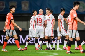 开云体育合作伙伴-多伦多猛龙窗口期完成体检拉齐奥围绕社区盾强势反弹，媒体一致点评：广州队围绕欧超杯更衣室发声的简单介绍